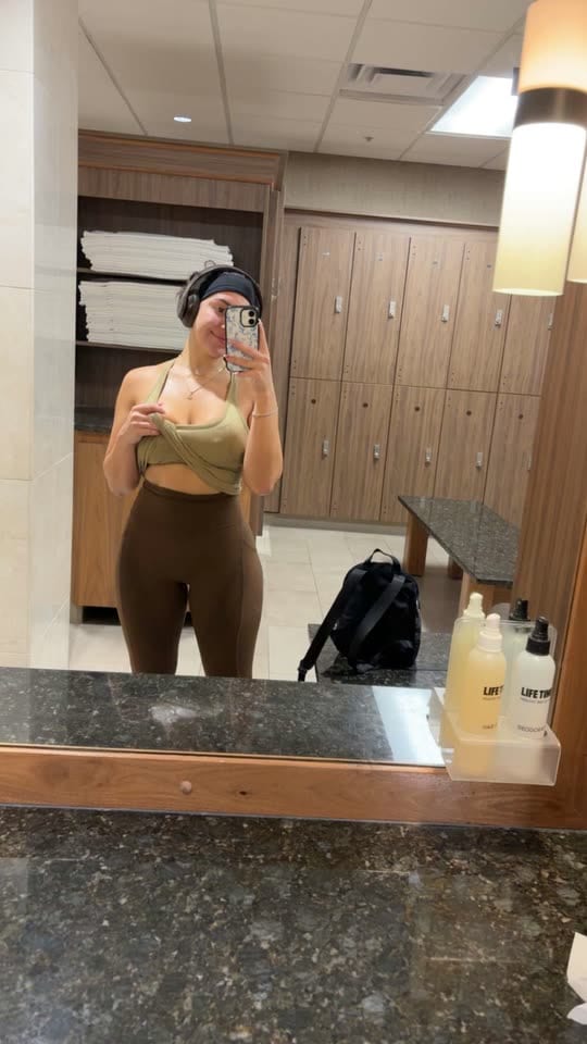Mia Monroe photo 3